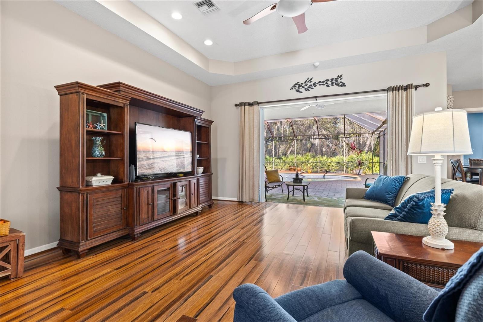 COUNTRY MEADOWS PH I - Residential