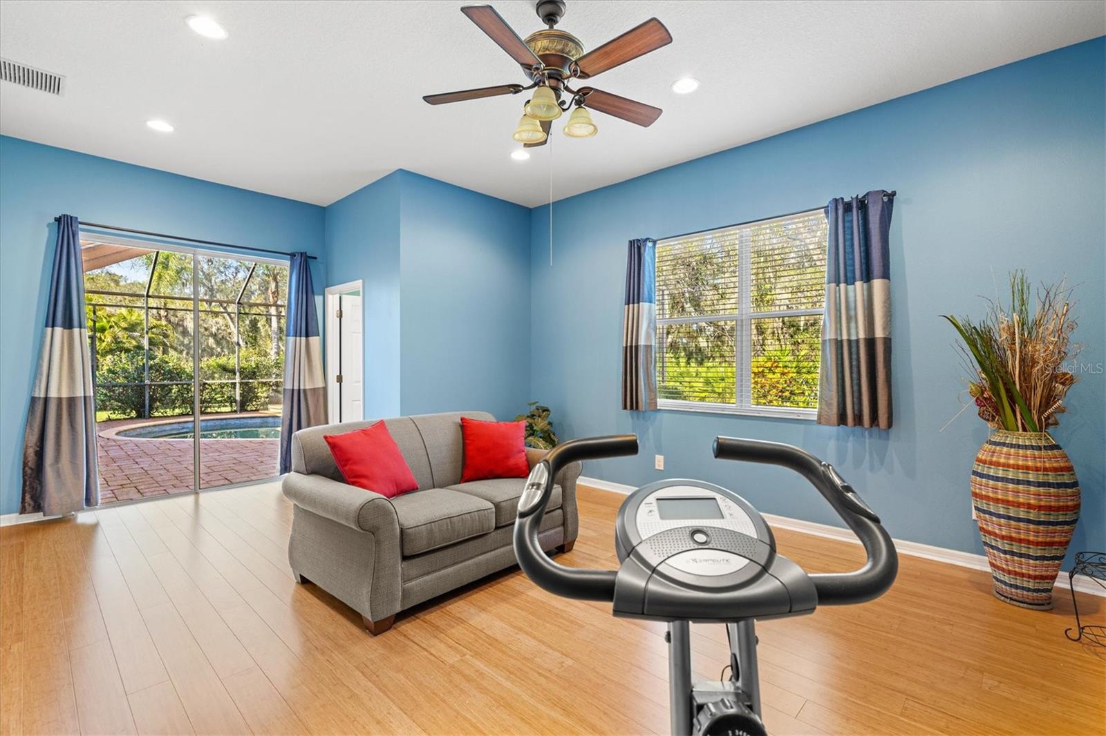 COUNTRY MEADOWS PH I - Residential