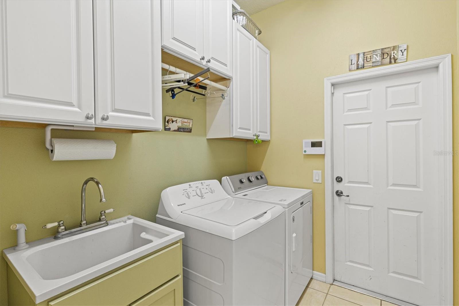 COUNTRY MEADOWS PH I - Residential