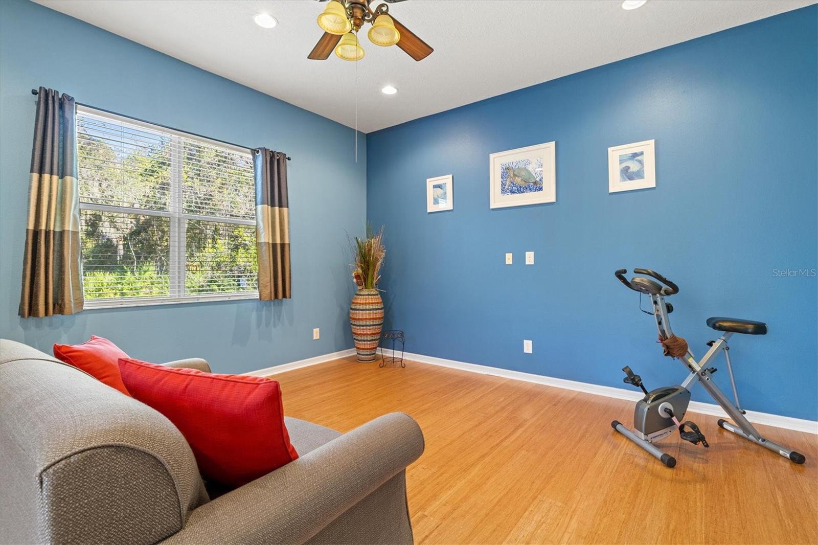 COUNTRY MEADOWS PH I - Residential