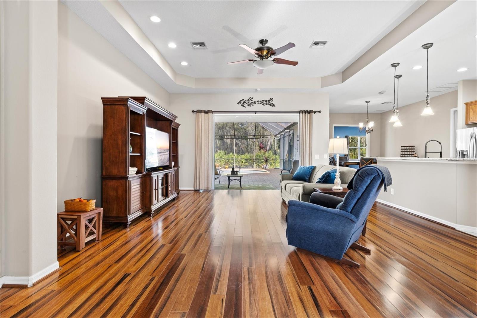 COUNTRY MEADOWS PH I - Residential