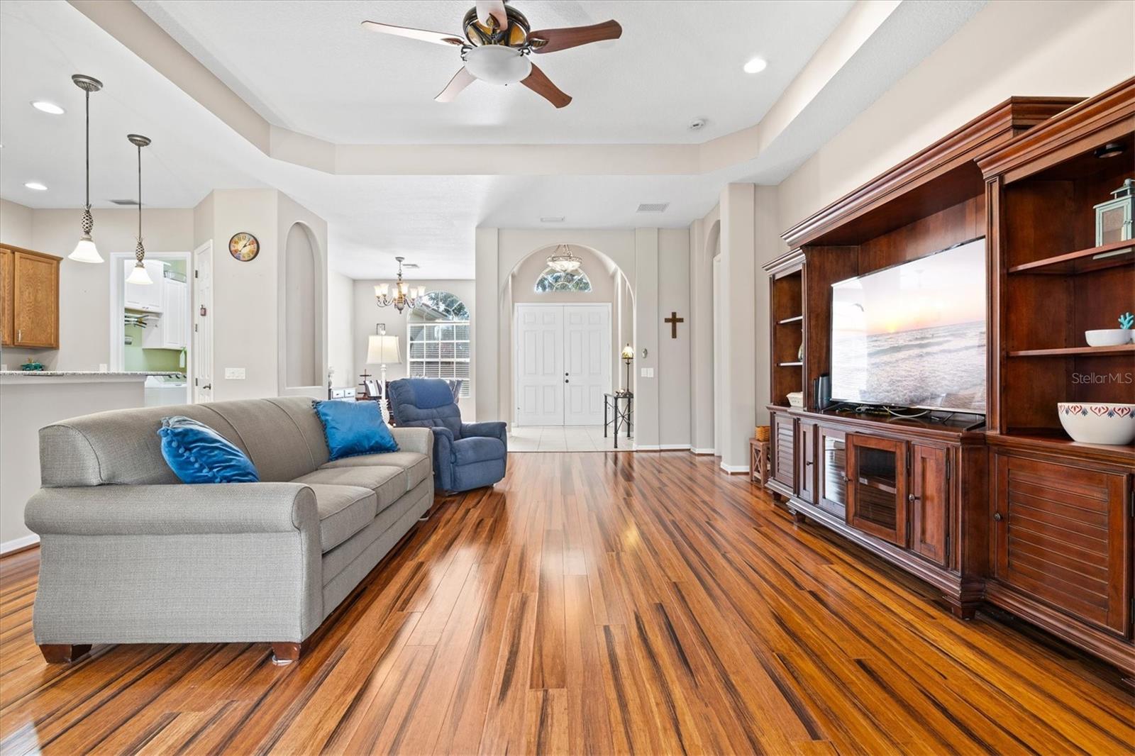 COUNTRY MEADOWS PH I - Residential