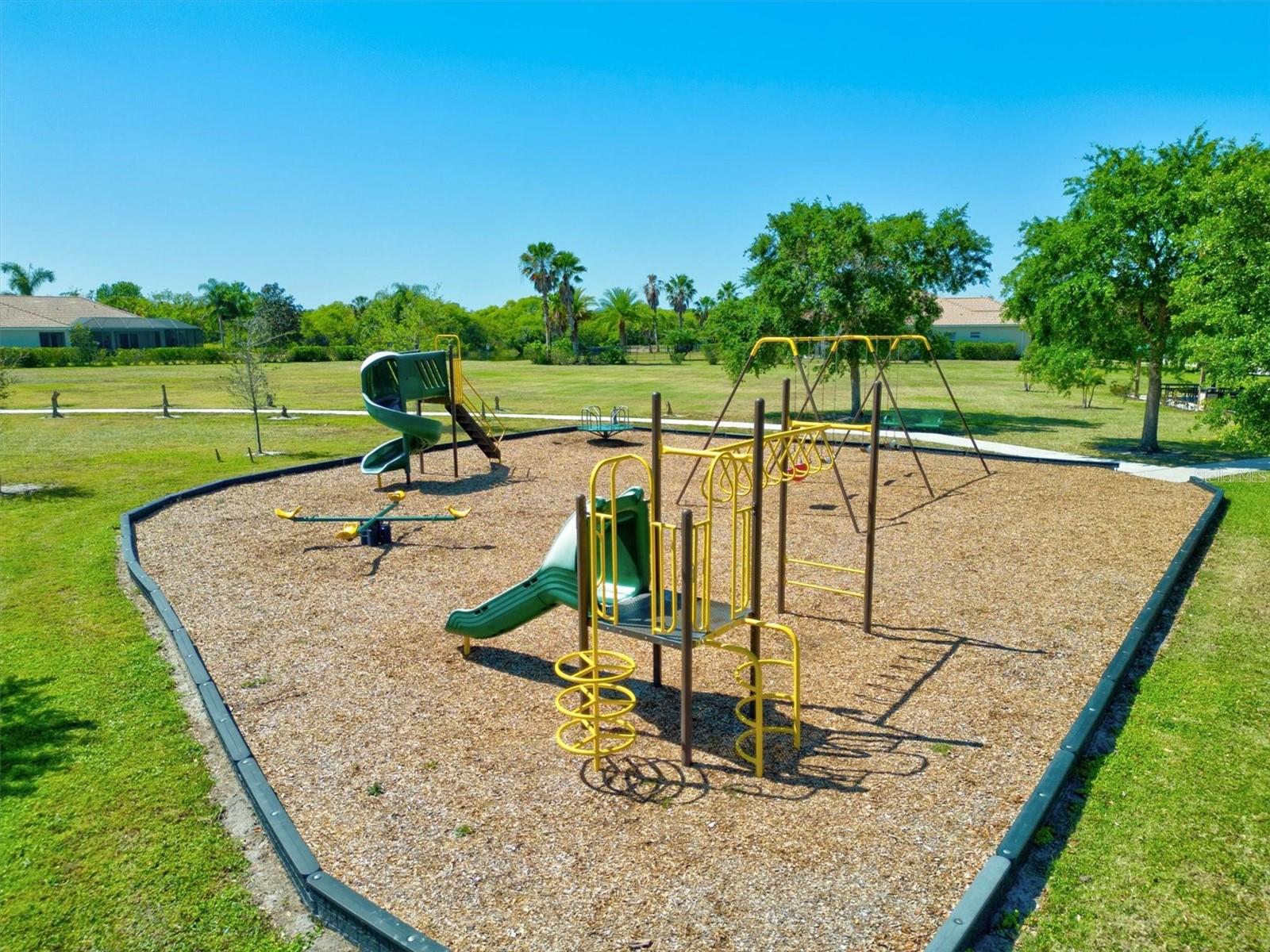 COUNTRY MEADOWS PH I - Residential