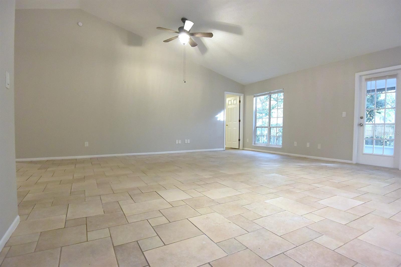 ROLLING OAKS - Residential