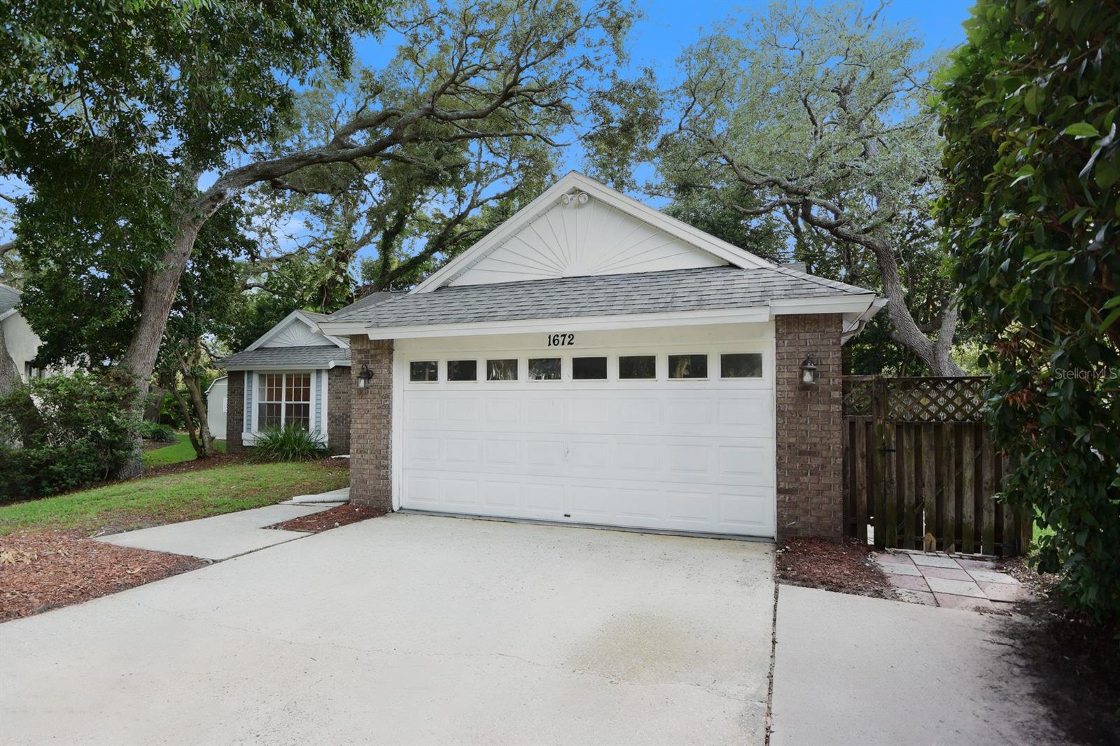ROLLING OAKS - Residential