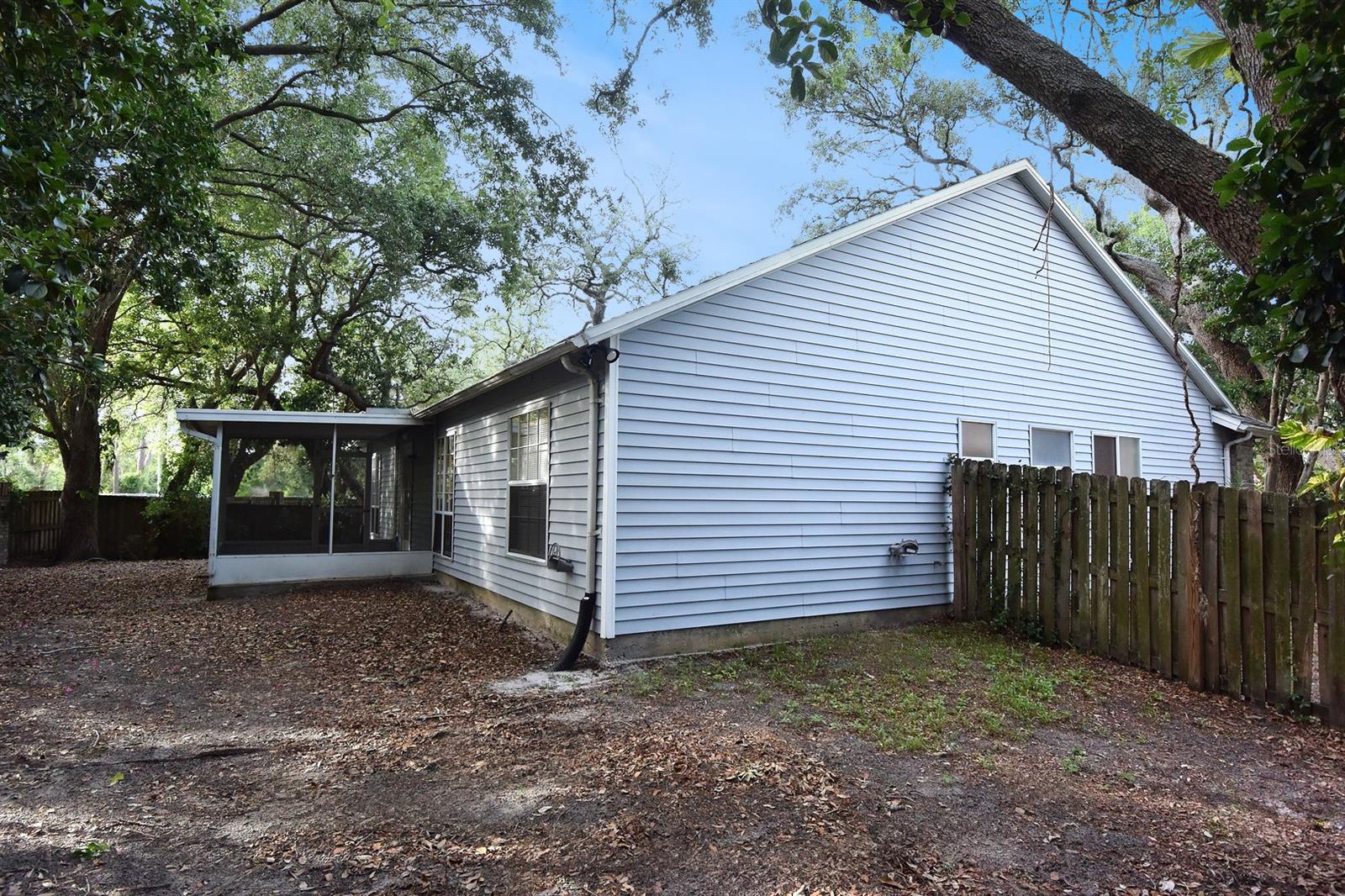ROLLING OAKS - Residential