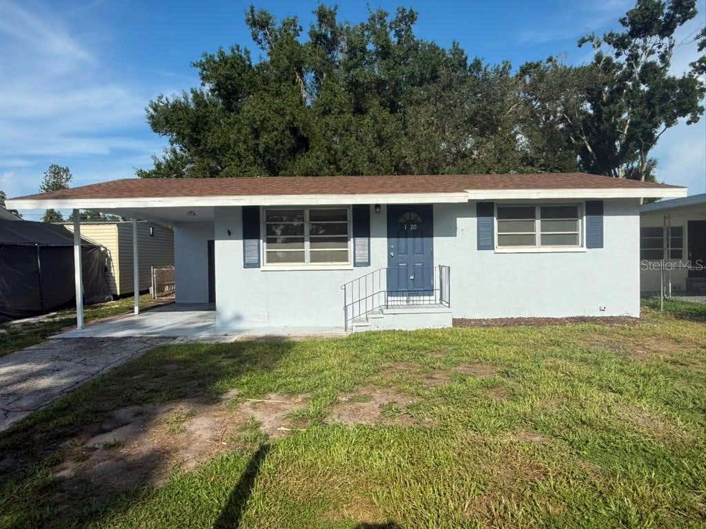 Photo of 1220 12th Avenue W, Palmetto, FL 34221 (MLS # A4702674)
