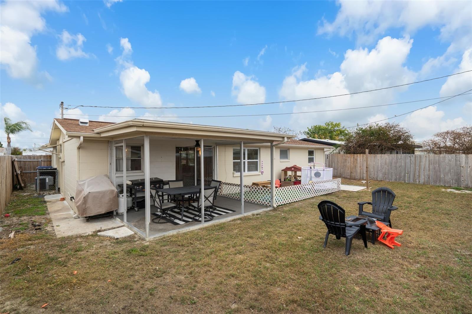 TAHITIAN HOMES - Residential