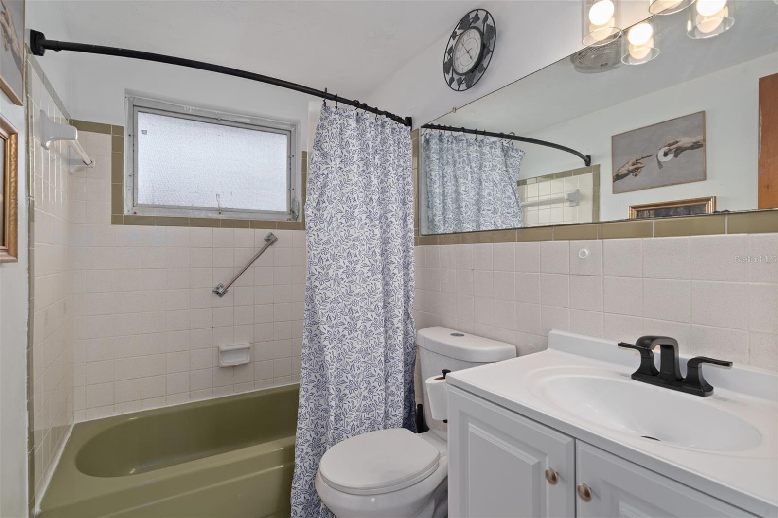 TAHITIAN HOMES - Residential