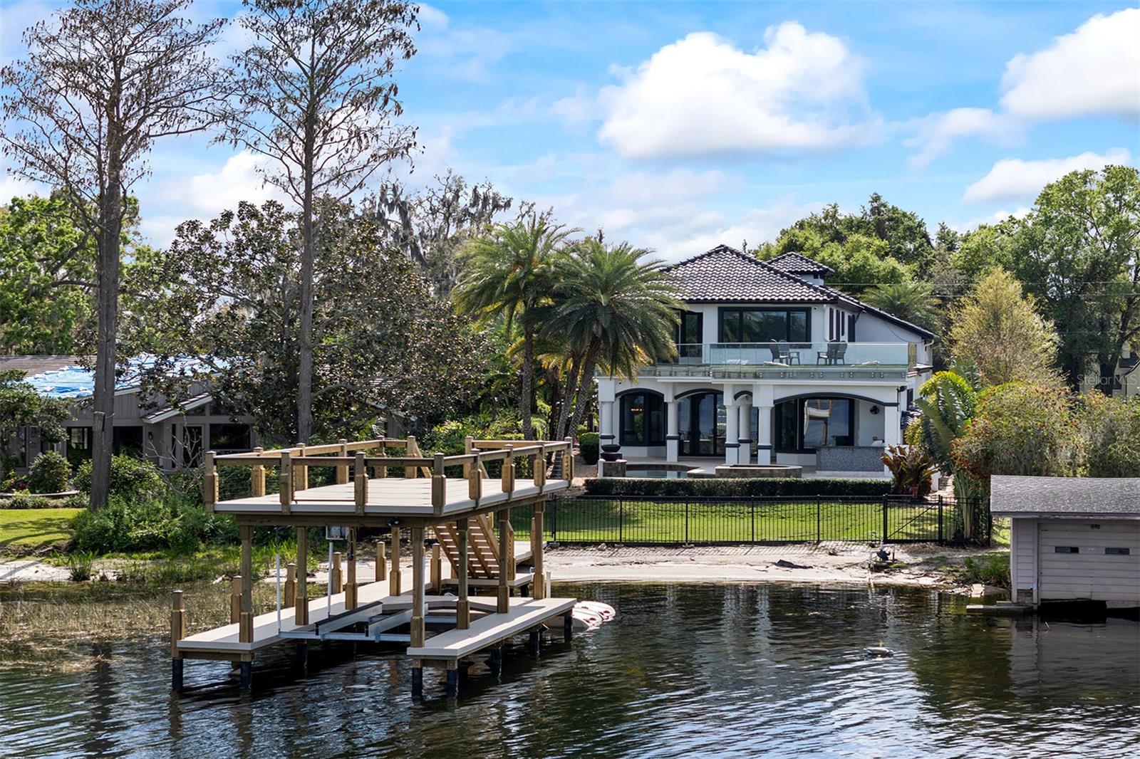 ALADAR ON LAKE BUTLER - Residential