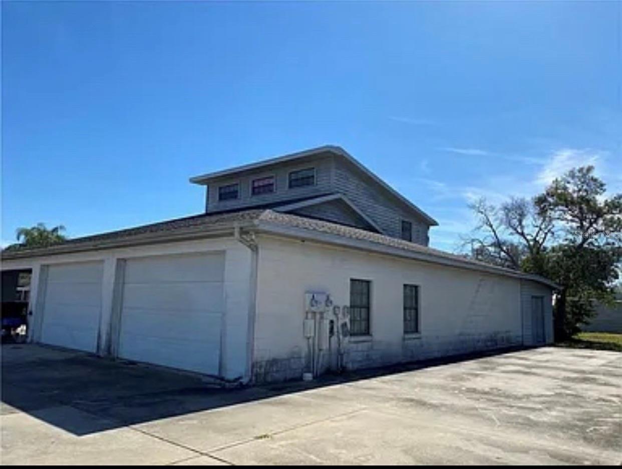 SEMINOLE LAKE ESTATES - Residential Income