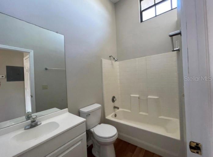 SEMINOLE LAKE ESTATES - Residential Income