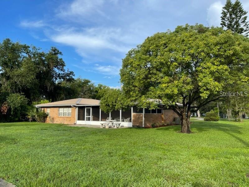 SEMINOLE LAKE ESTATES - Residential Income