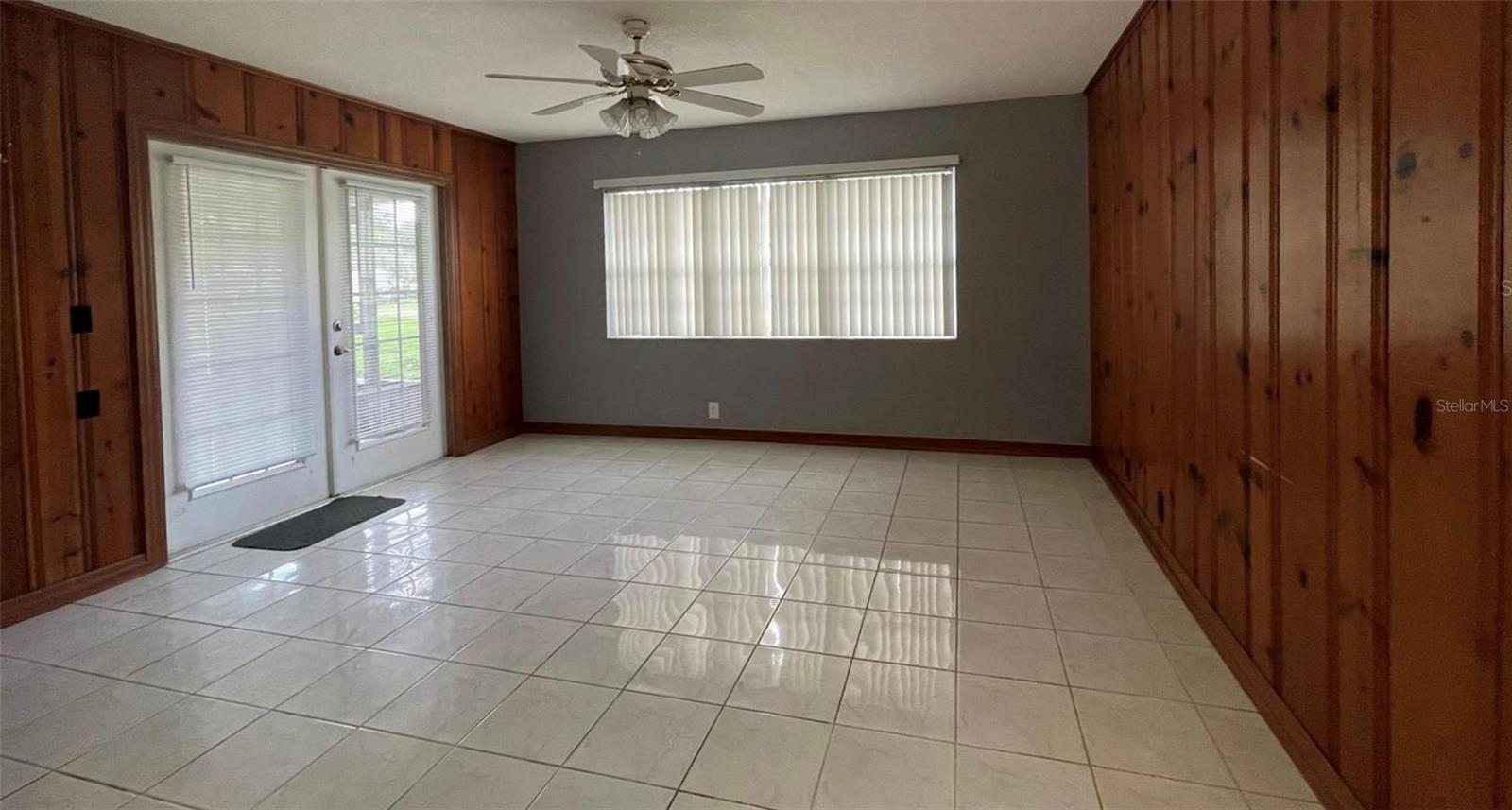 SEMINOLE LAKE ESTATES - Residential Income