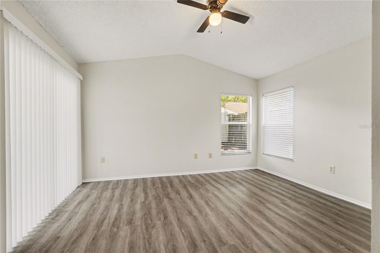 13618 LARAWAY DRIVE