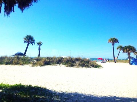 A home in PALM HARBOR