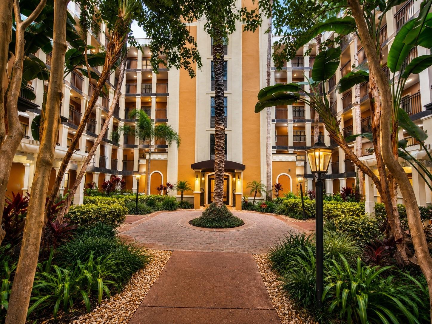 12539 FLORIDAYS RESORT DRIVE 208D