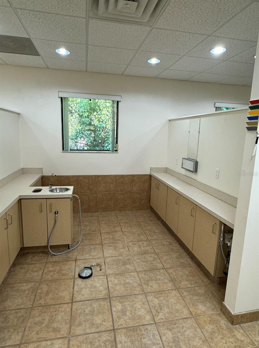 PINE GROVE PROFESSIONAL CENTER - Commercial Sale