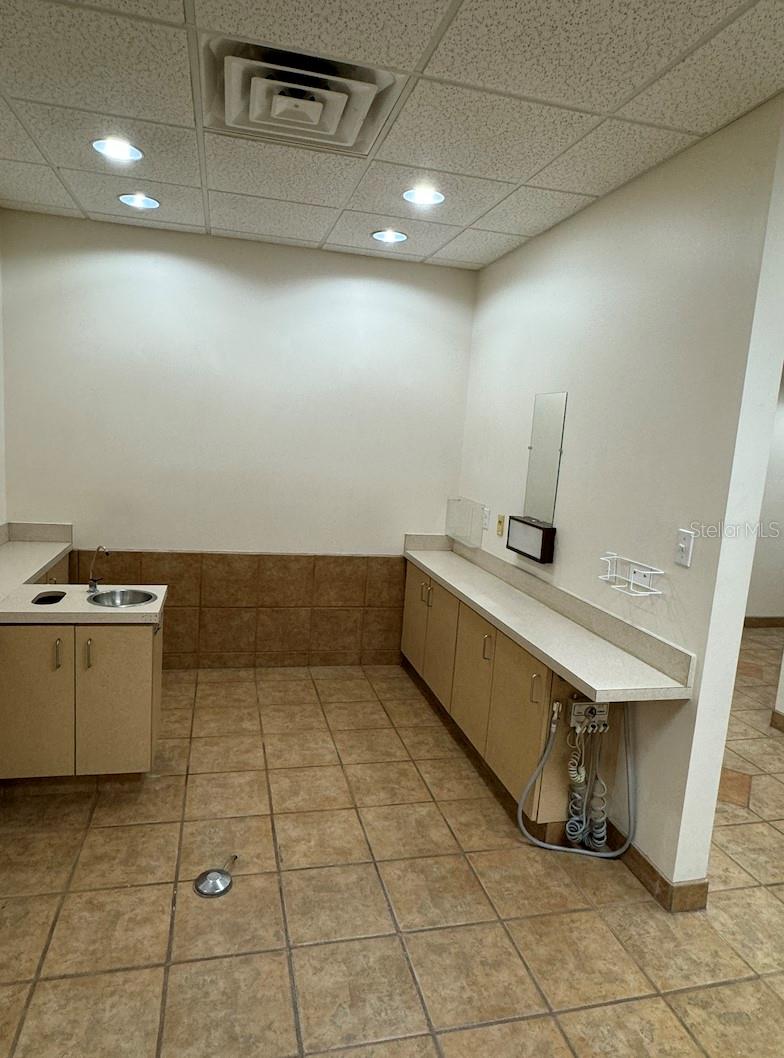 PINE GROVE PROFESSIONAL CENTER - Commercial Sale