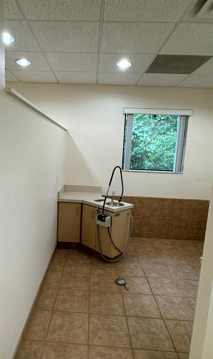 PINE GROVE PROFESSIONAL CENTER - Commercial Sale