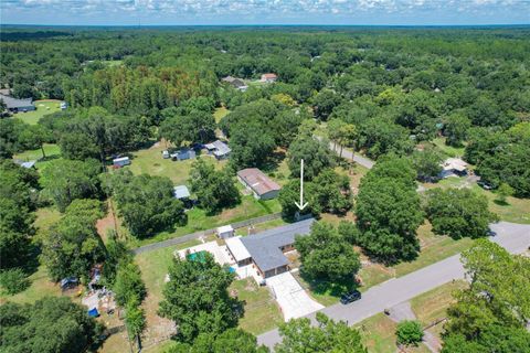 A home in LAKELAND