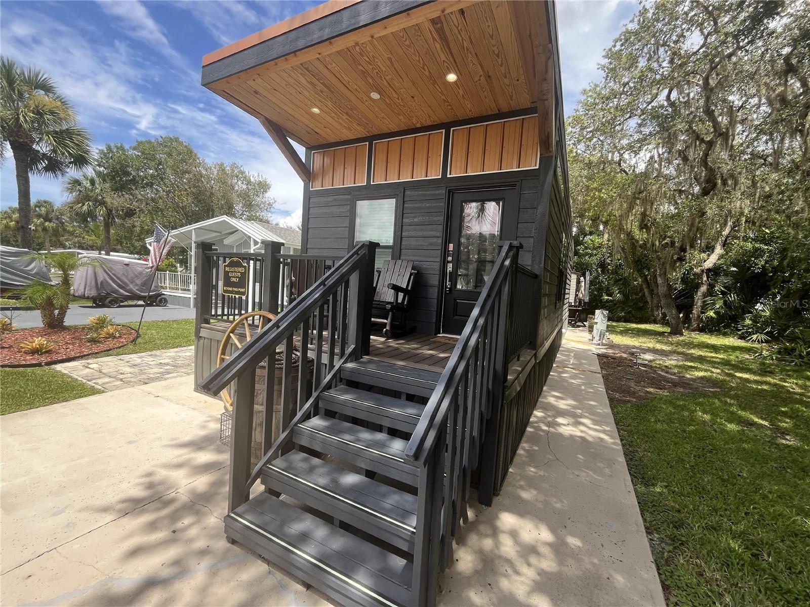 LONG HAMMOCK PH 01 - Residential Lease