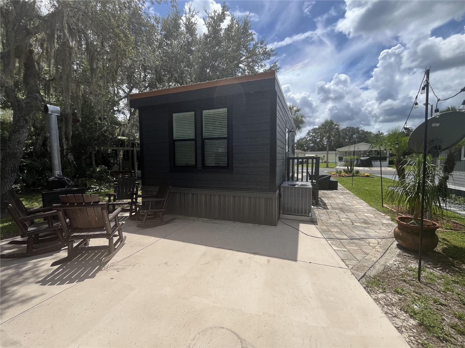 LONG HAMMOCK PH 01 - Residential Lease