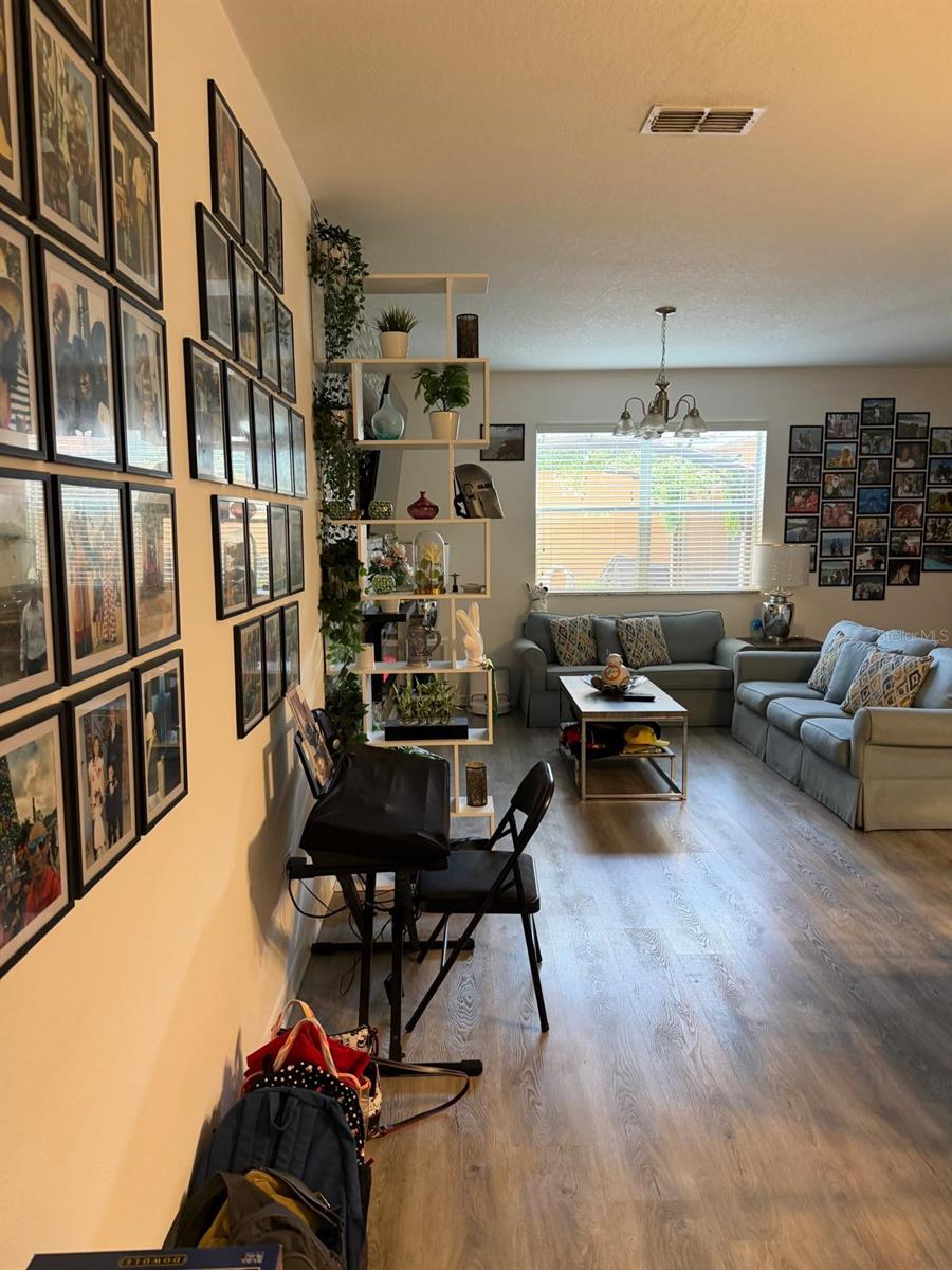 5413 NEW INDEPENDENCE PARKWAY