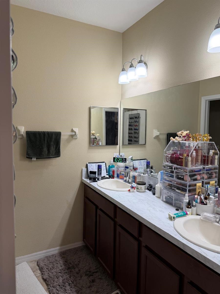 SIGNATURE LAKES PH 02 A B H I J - Residential