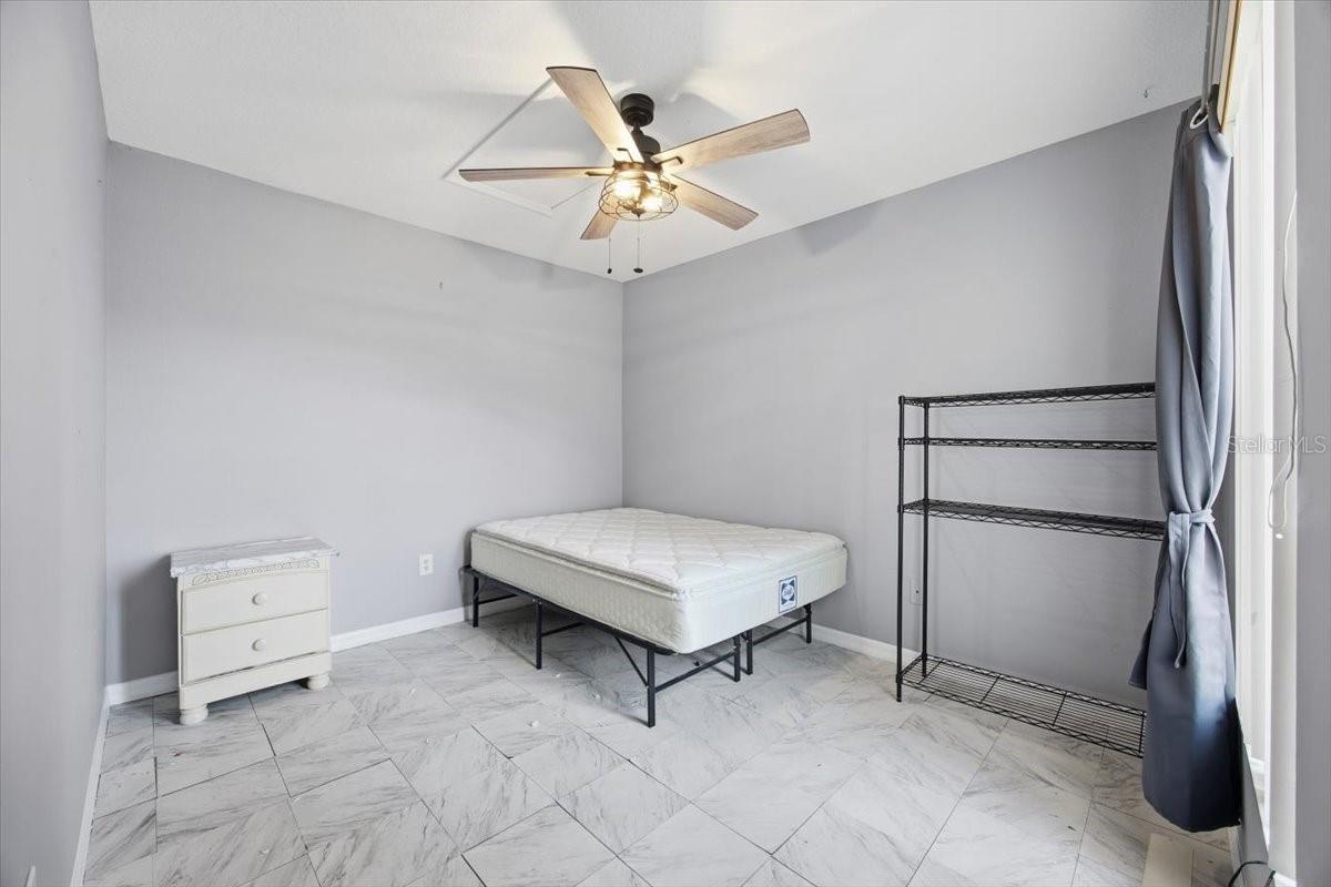 ISLAND CLUB WEST PH 02 - Residential