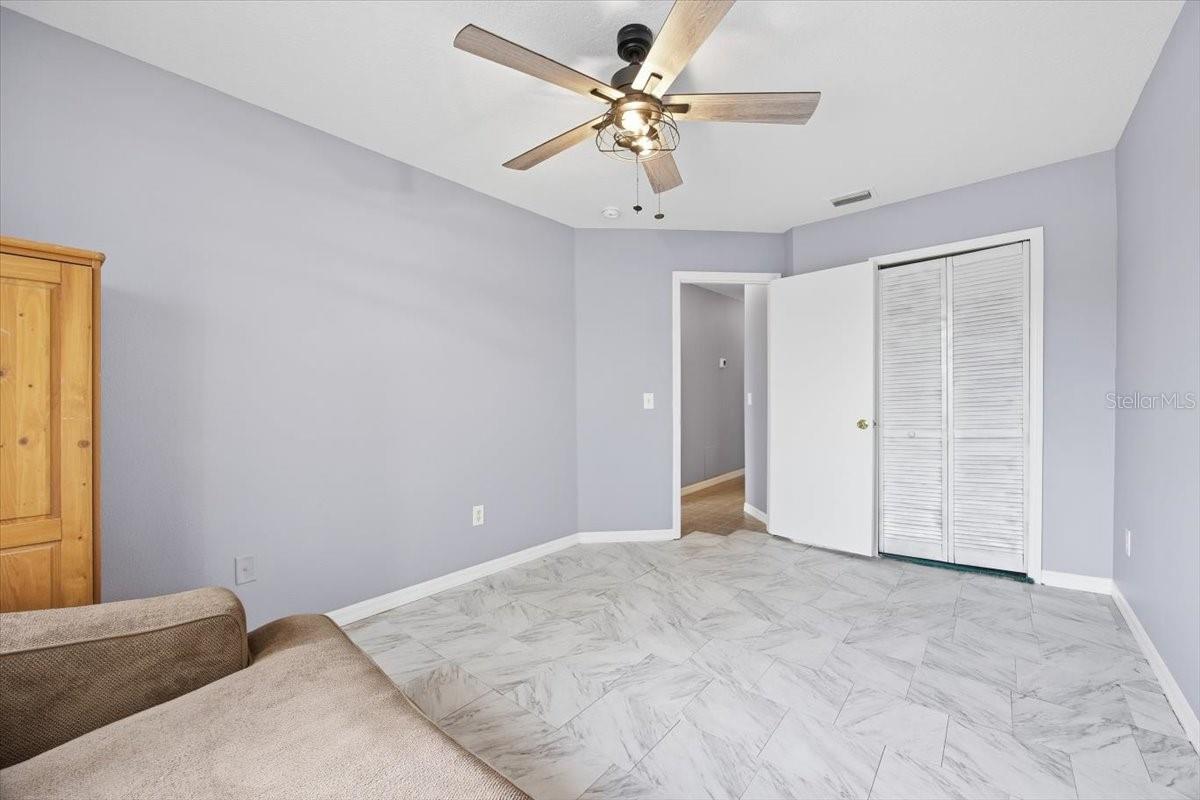 ISLAND CLUB WEST PH 02 - Residential