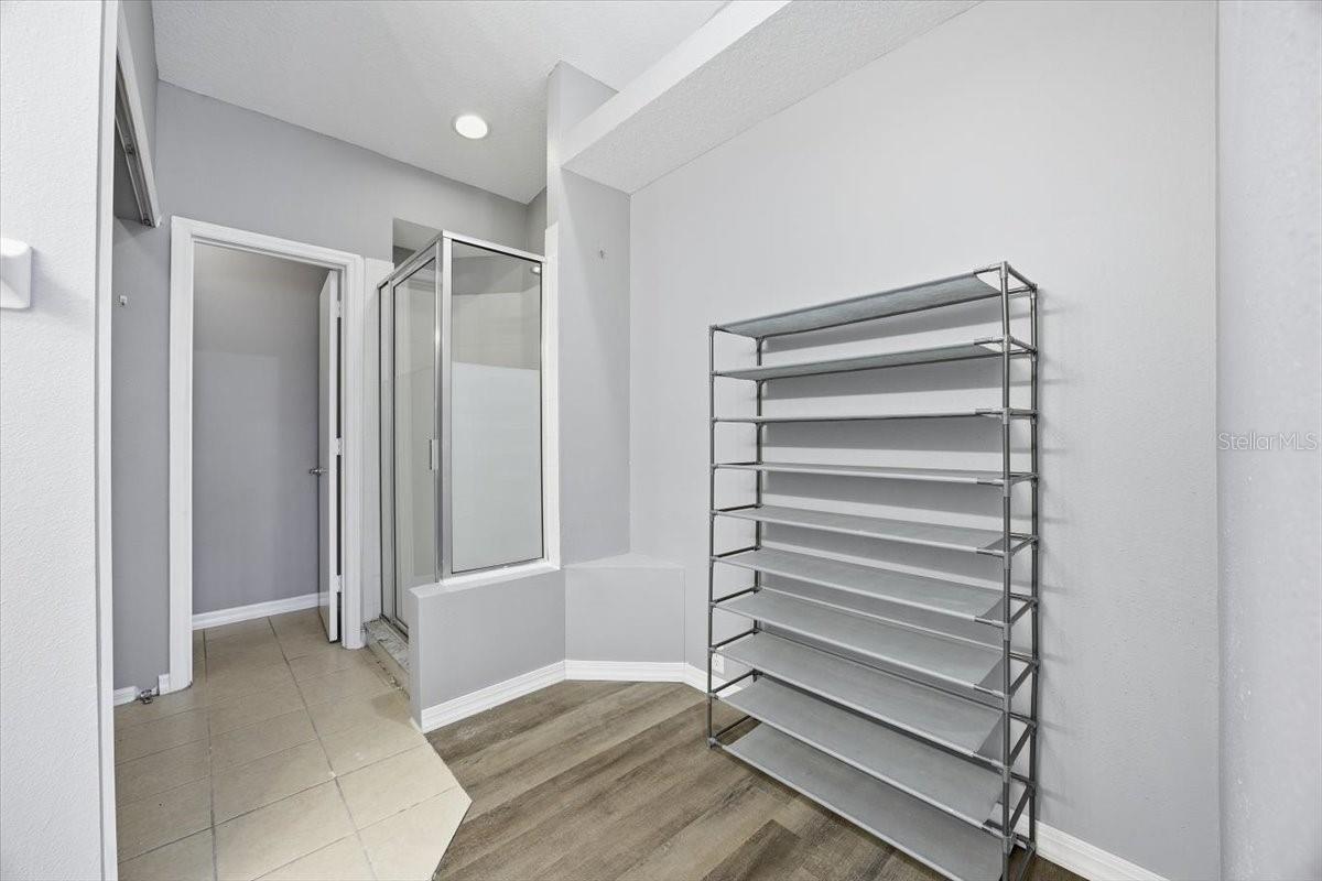 ISLAND CLUB WEST PH 02 - Residential