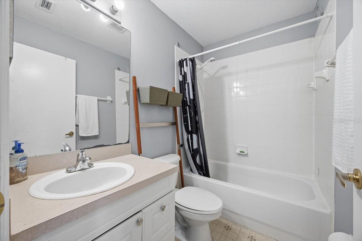 ISLAND CLUB WEST PH 02 - Residential