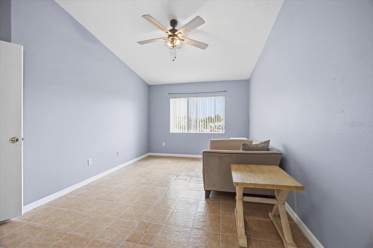 ISLAND CLUB WEST PH 02 - Residential