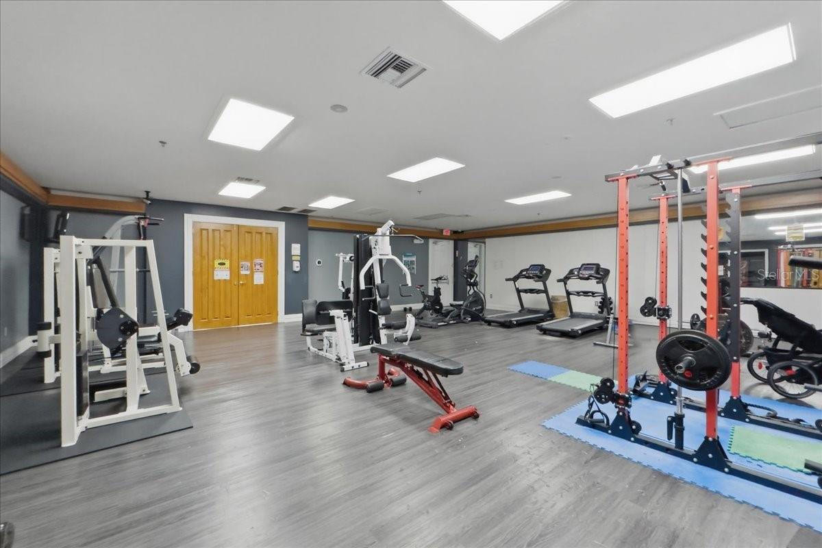 ISLAND CLUB WEST PH 02 - Residential