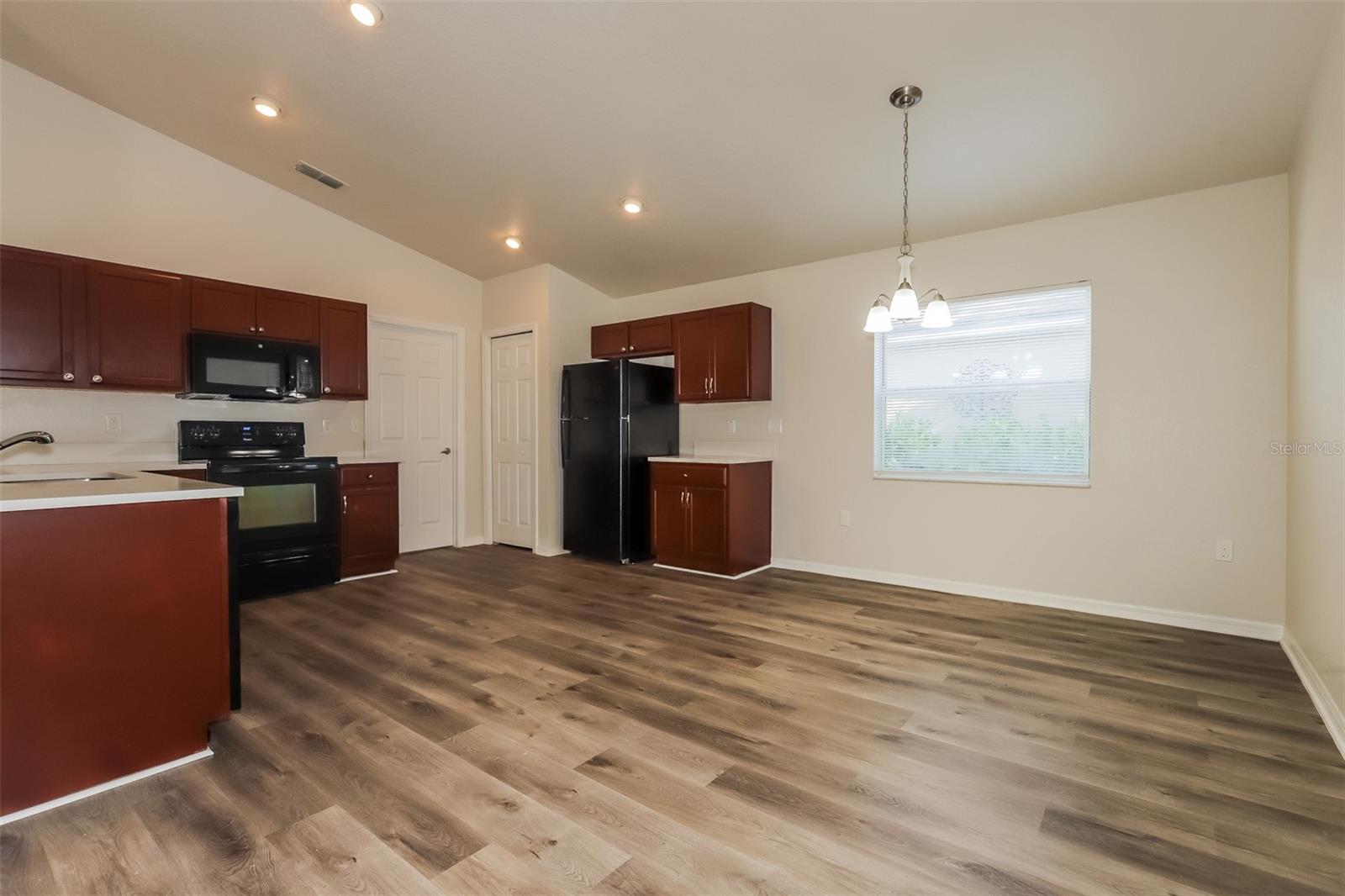 BELMONT PARK - Residential Lease