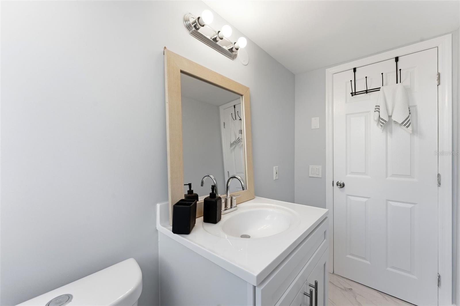 CAPRI LIGHTHOUSE CONDO - Residential