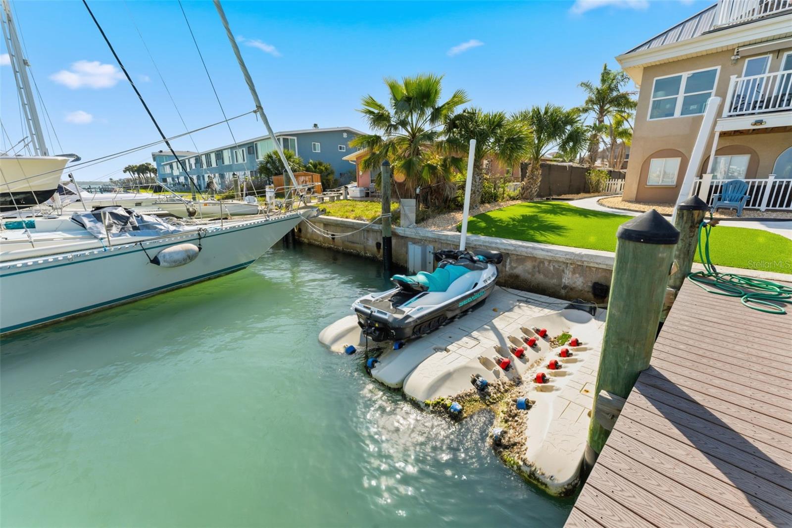 CAPRI LIGHTHOUSE CONDO - Residential