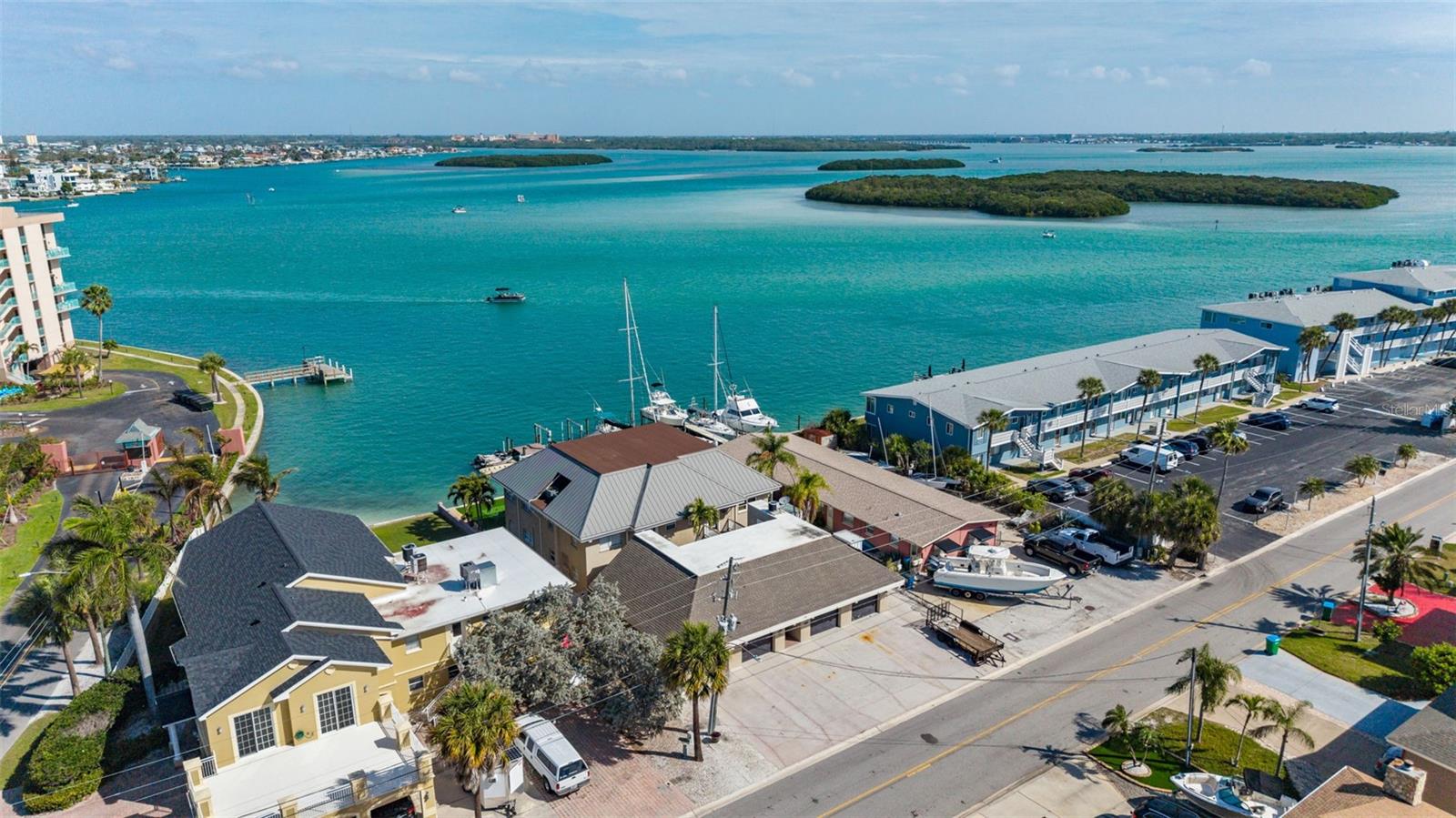 CAPRI LIGHTHOUSE CONDO - Residential