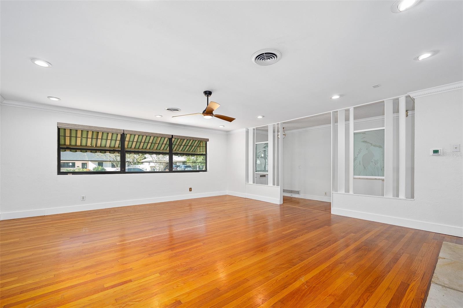 RIVER OAKS - Residential