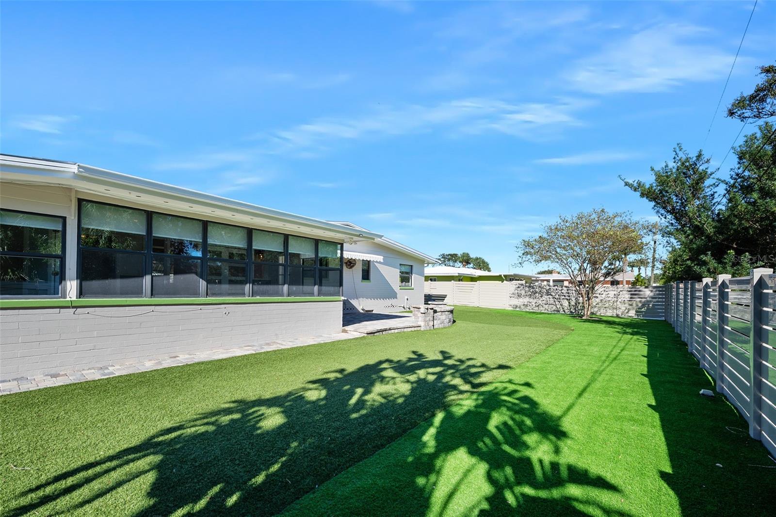 RIVER OAKS - Residential