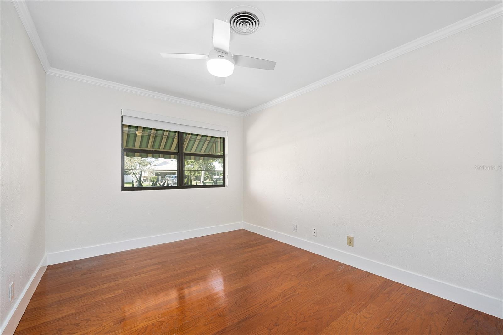 RIVER OAKS - Residential