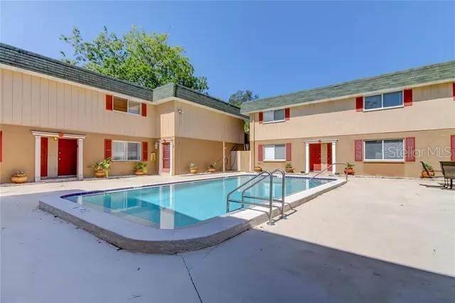 SPRING PARK TOWN HOUSES CONDO - Residential