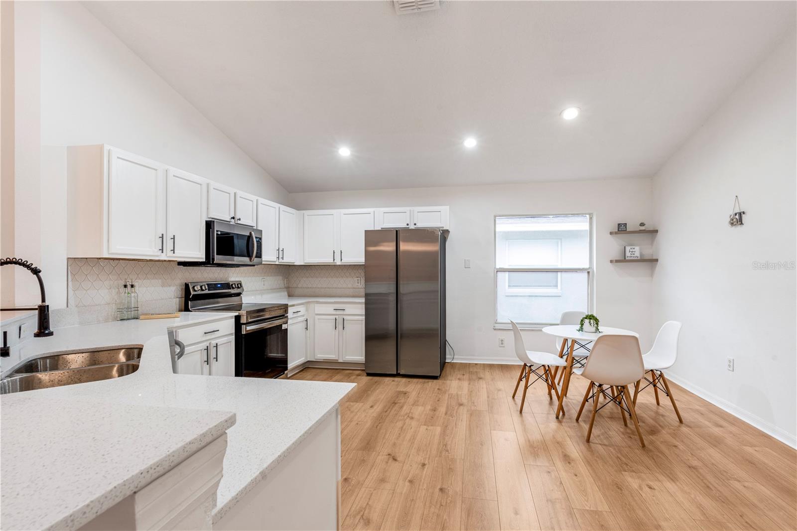2705 WILLOW GLEN CIRCLE