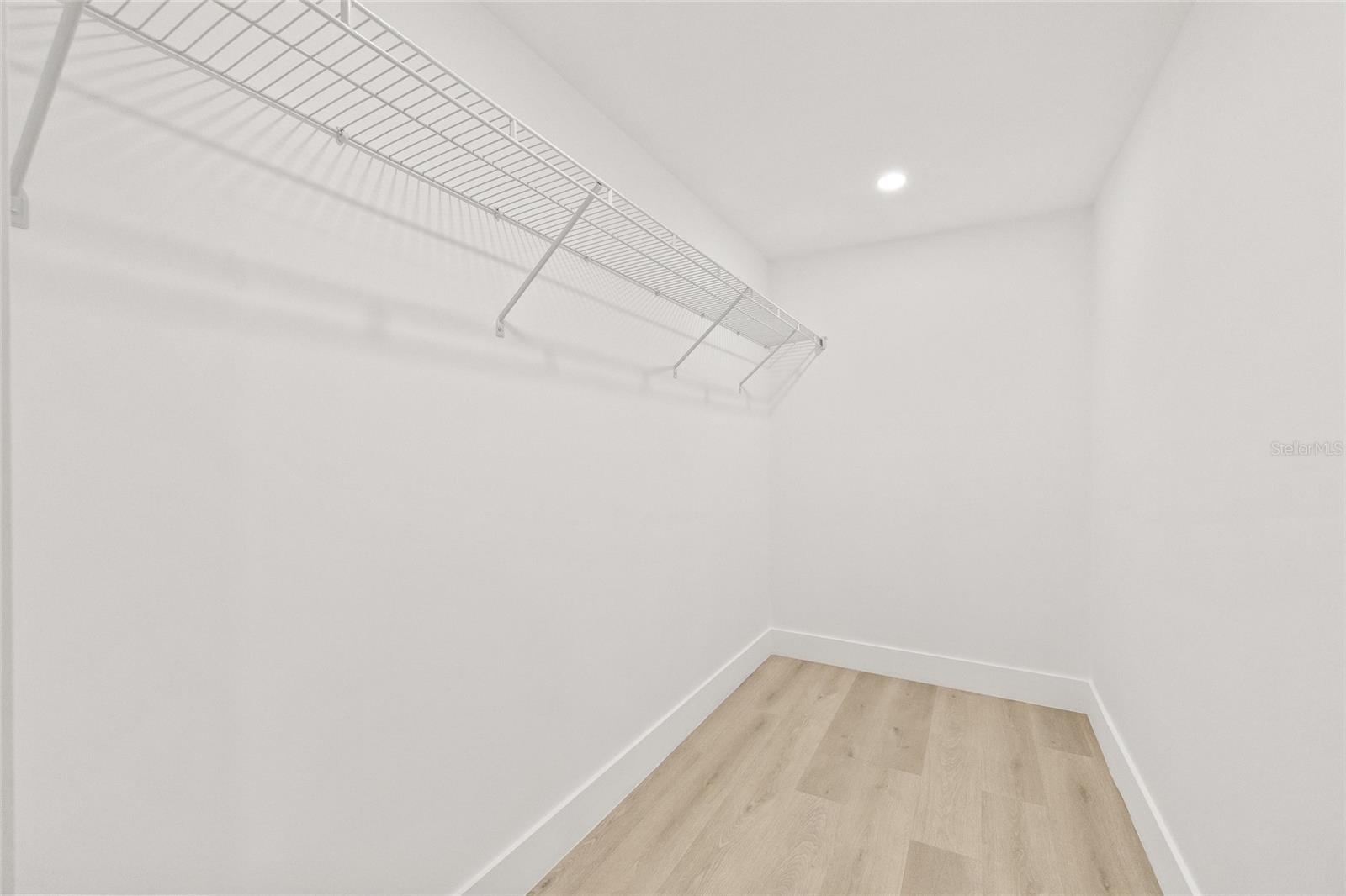 BLOSSOM LAKE VILLAGE SEC 4 - Residential