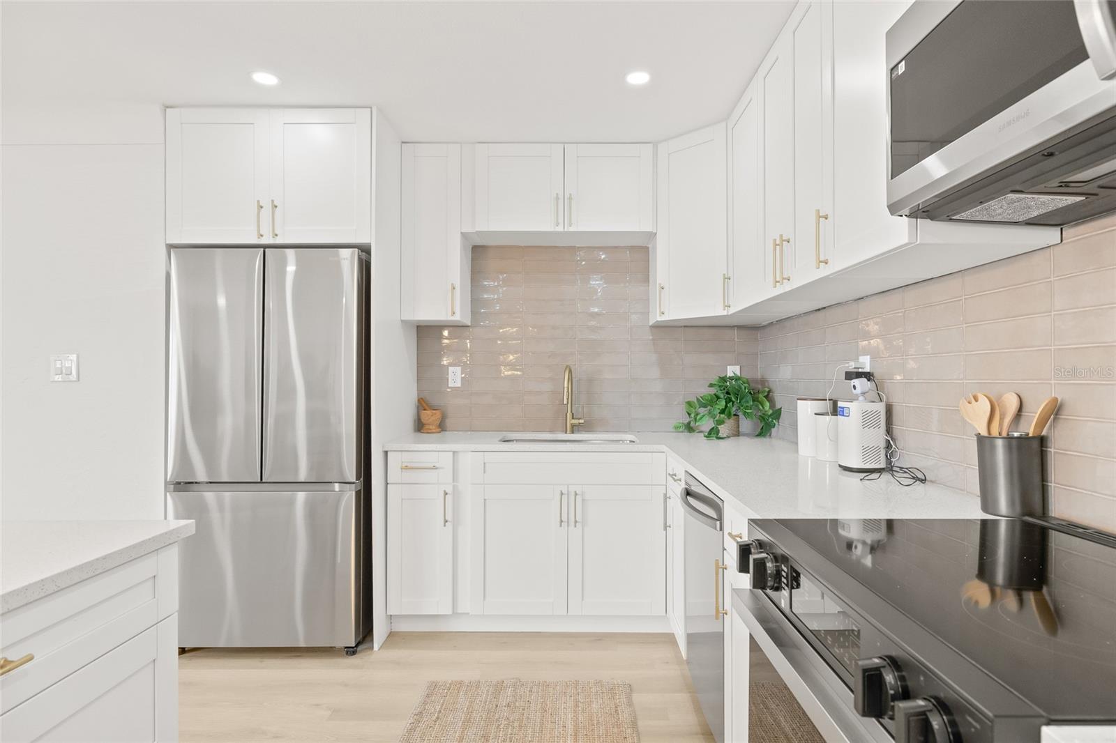 BLOSSOM LAKE VILLAGE SEC 4 - Residential