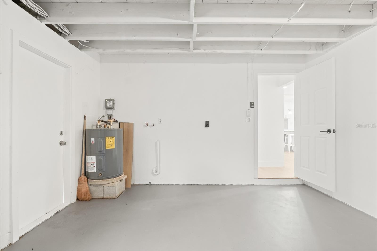 BLOSSOM LAKE VILLAGE SEC 4 - Residential