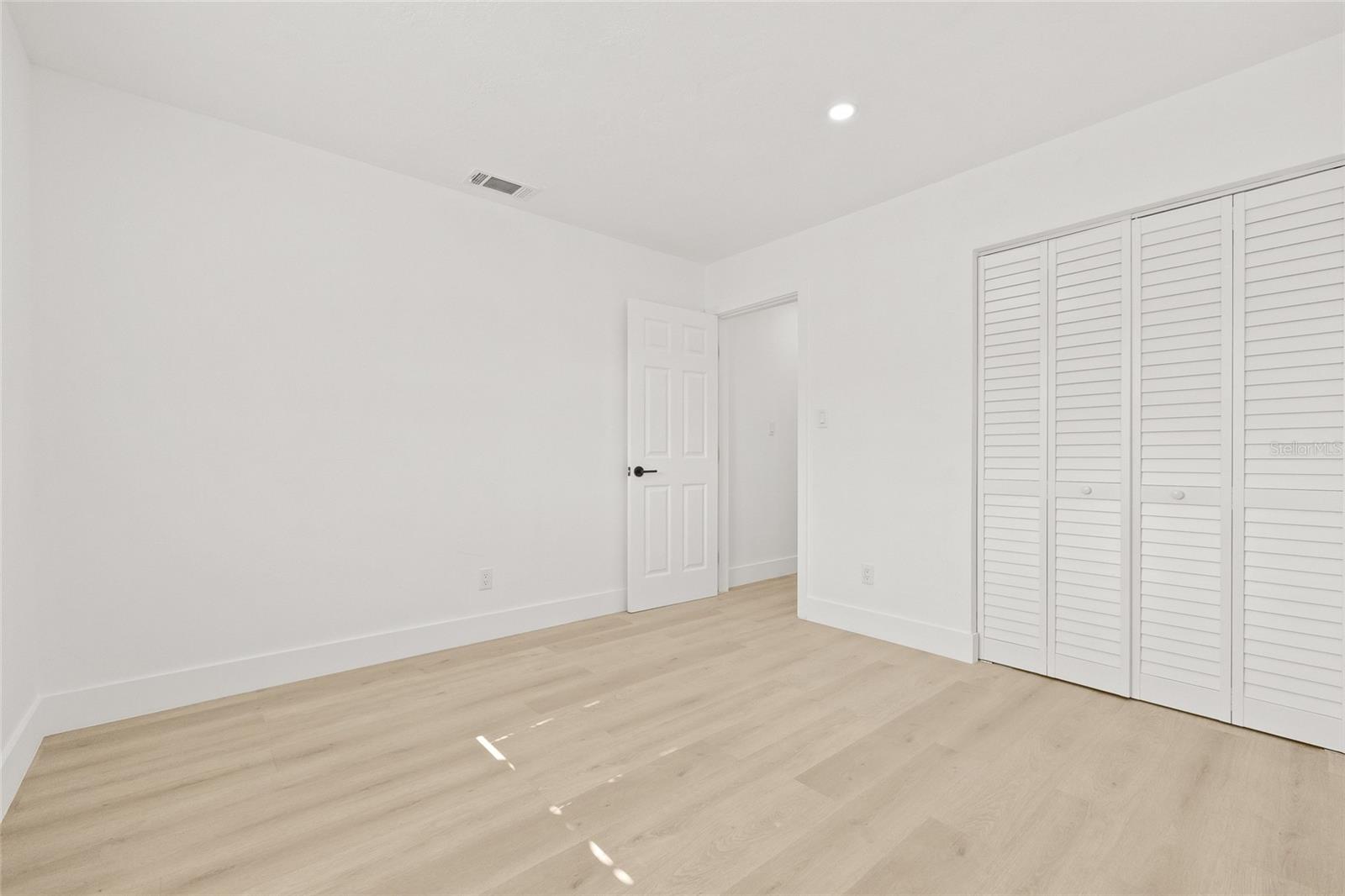 BLOSSOM LAKE VILLAGE SEC 4 - Residential