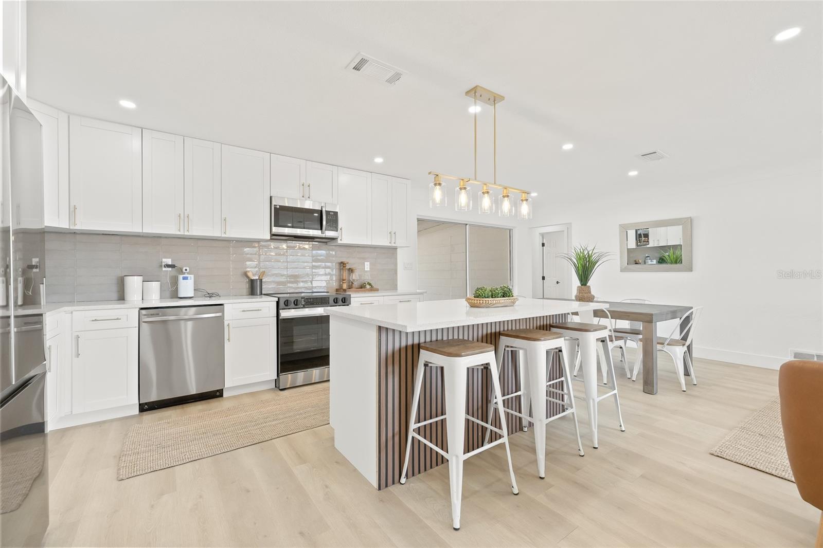 BLOSSOM LAKE VILLAGE SEC 4 - Residential