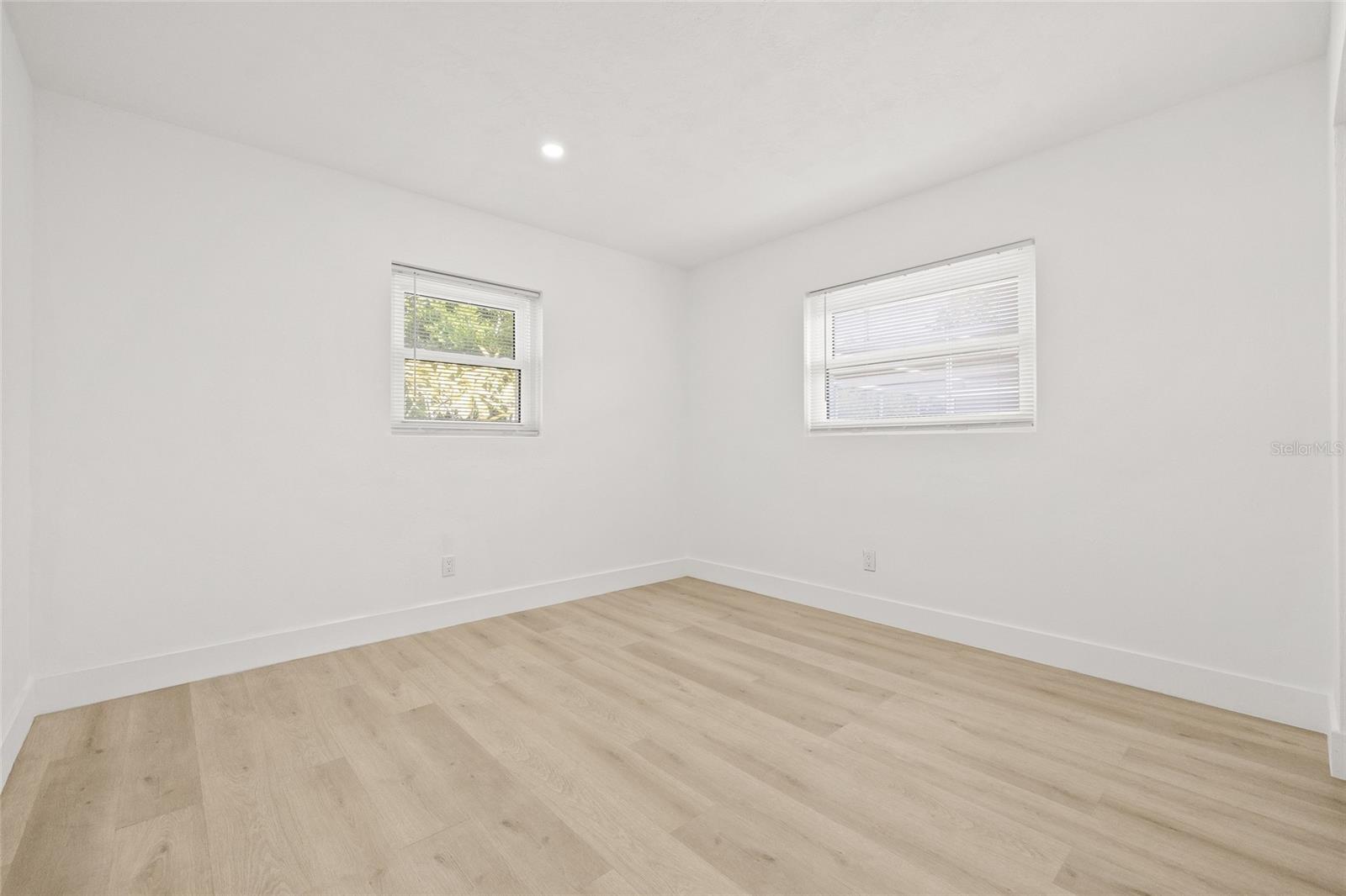 BLOSSOM LAKE VILLAGE SEC 4 - Residential